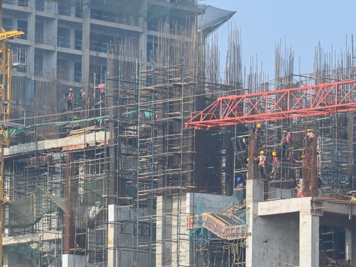 Builder’s Construction Activity Sparks Pollution Concerns in Greater Noida