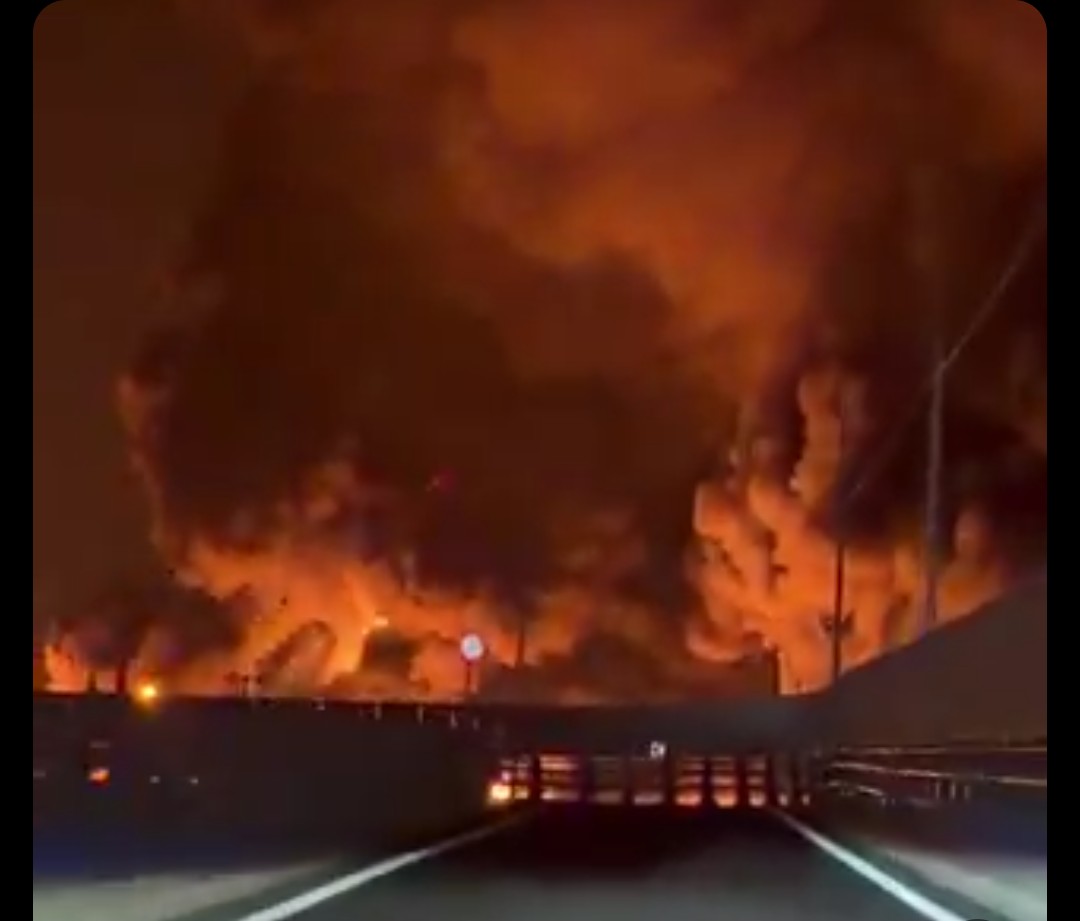 Massive Fires Reported in Tehran After Alleged Israeli Strikes on Oil Facilities