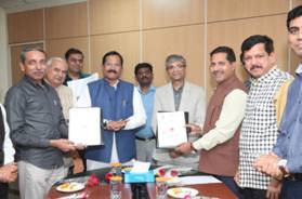 JNU, CCRAS and Tibbia College sign MoU for collaborative research on Ayurvedic therapy
