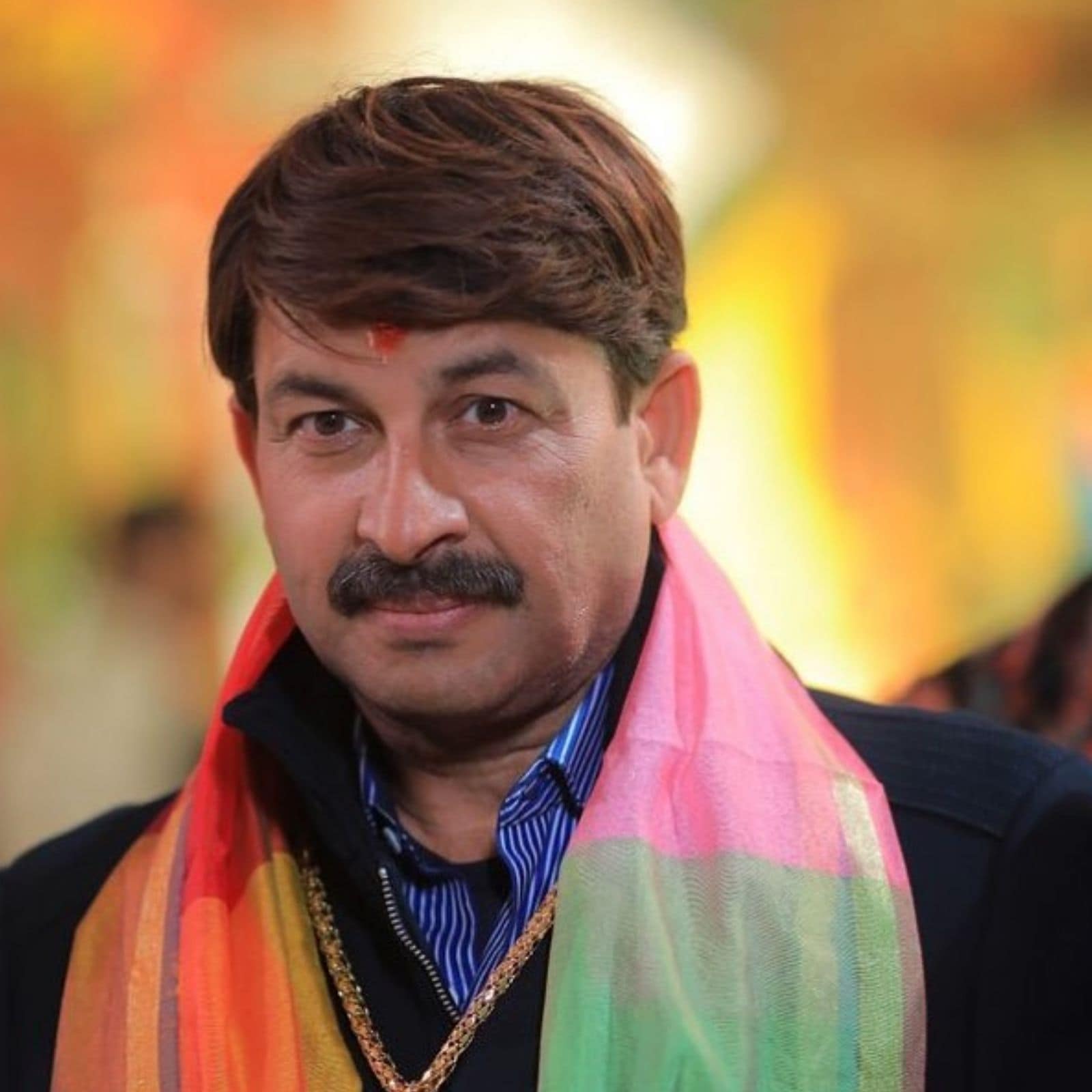 Political Row Erupts Over Kharge’s Alleged Remarks; Manoj Tiwari Files Police Complaint