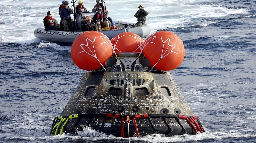 NASA’s Artemis II Mission Successfully Returns Astronauts to Earth with Pacific Splashdown