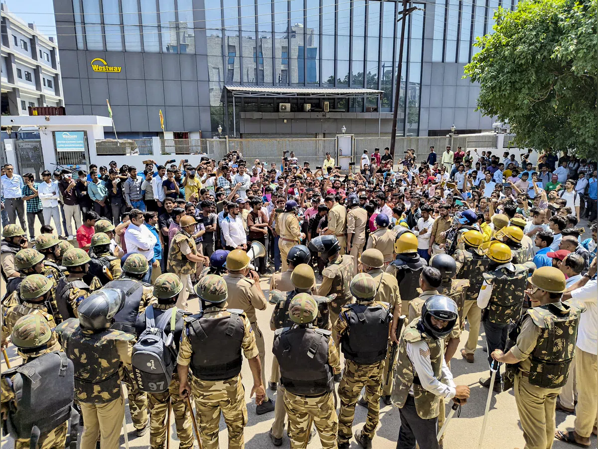 Noida Labour Protest Turns Violent; Yogi Government Announces 21% Interim Wage Hike