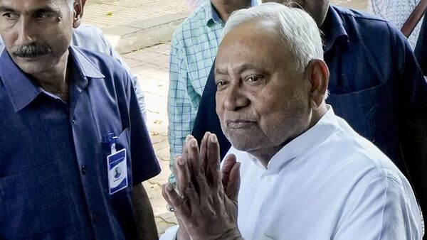 Nitish Kumar Set to Resign as Bihar CM, Paving Way for New Political Realignment
