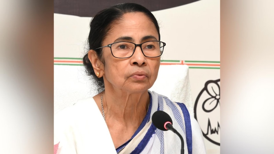 Mamata Banerjee Claims BJP Will Soon Lose Power in Delhi, Slams Bengal Government Over ‘Bulldozer Politics’