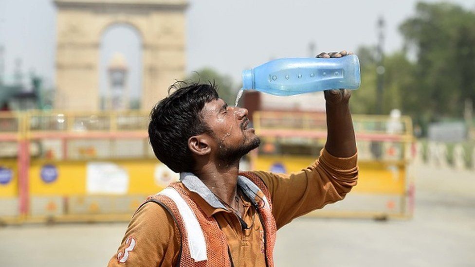 Delhi Sizzles Under Intense Heat as Nights Turn Unbearably Warm