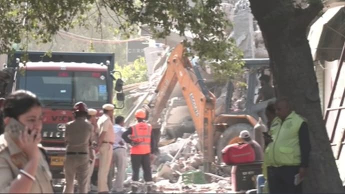Five-Storey Building Collapses Near Saket Metro Station in Delhi, Rescue Operation Underway