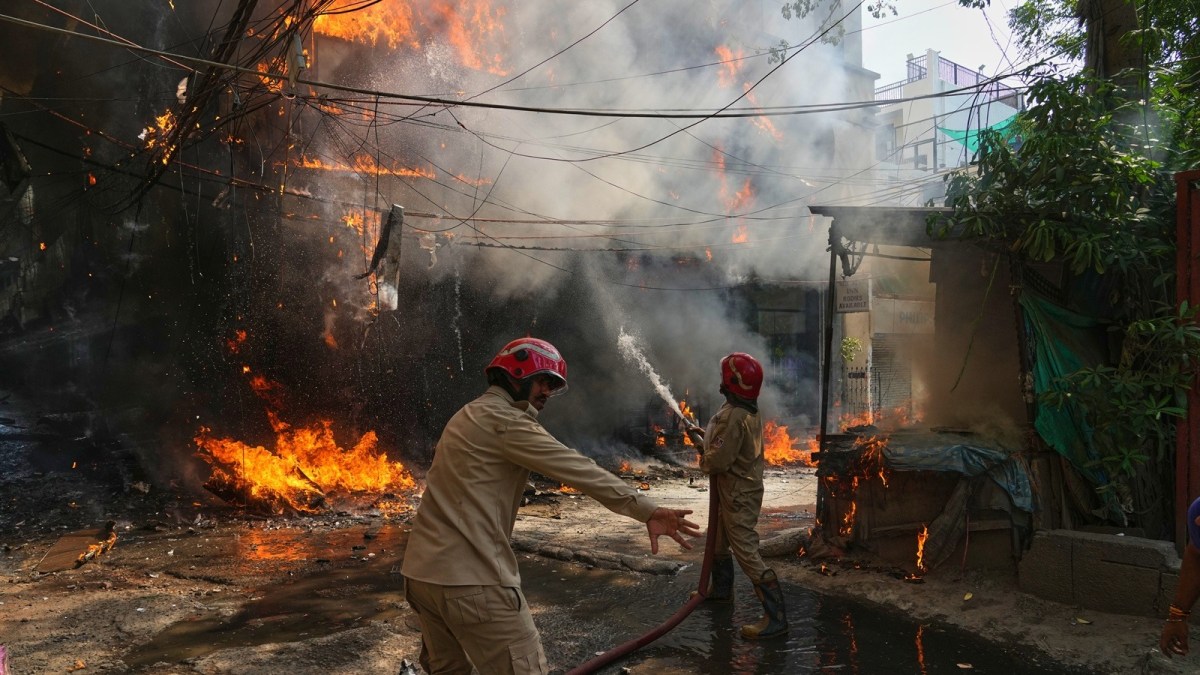 Delhi Restaurant Fire Turns Deadly, Death Toll Rises to 21 in Malviya Nagar Tragedy
