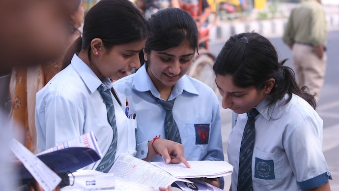 CBSE Extends Deadline for Re-evaluation Applications, Students Get Additional Time