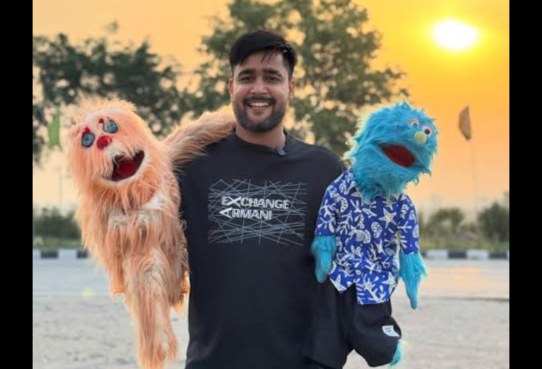 Jaipur Artist Rahul Mishra Reunites With Viral Puppets After 30-Hour Search in Vrindavan