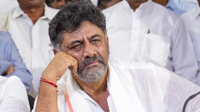 Fresh Trouble Brews for DK Shivakumar as Karnataka Ministers Rush to Delhi Over Portfolio Discontent