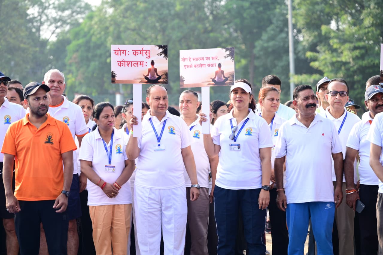 CM Pushkar Singh Dhami Leads ‘Run for Yoga’ Event Ahead of International Yoga Day