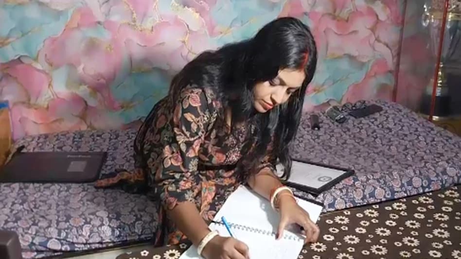Ranchi Author Sets World Record by Writing 120 Pages in 120 Minutes