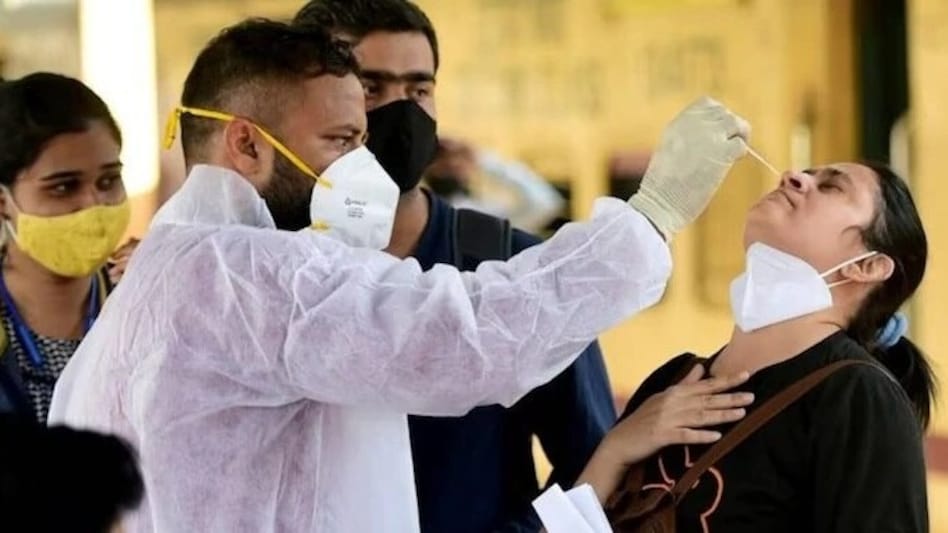 COVID-19 Cases Rise Again in India as Andhra Pradesh Reports Deaths, Mumbai Detects Fresh Infection