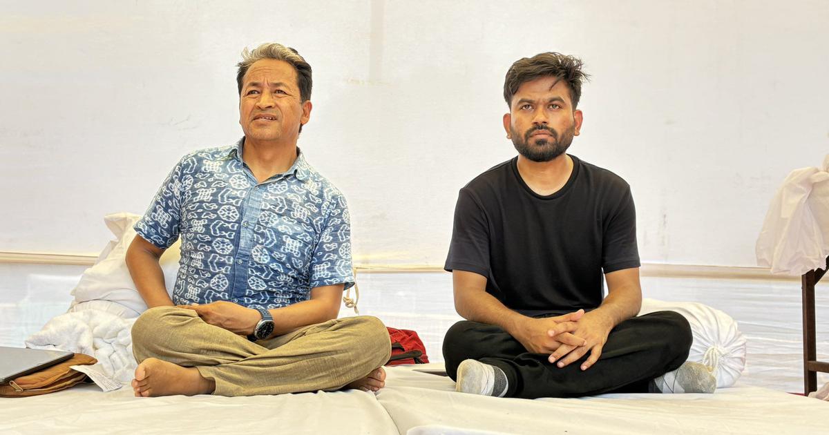 Dhruv Rathee, Abhijit Dabke and the 'Cockroach Janata Party': Is Sonam Wangchuk's Hunger Strike Becoming a Political Project?