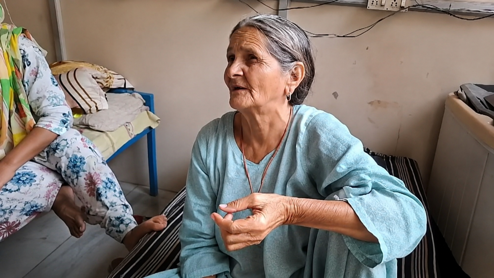 ₹40 Lakh in Savings, Yet Living in an Old-Age Home: A Mother’s Story of Loneliness and Unconditional Love