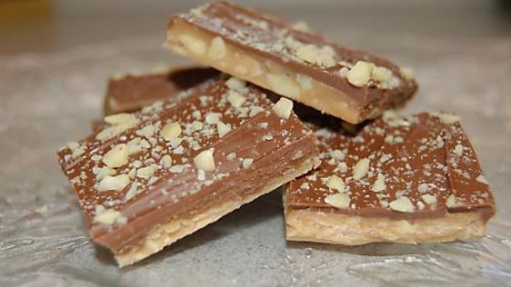 Easy Homemade Almond Roca recipe
