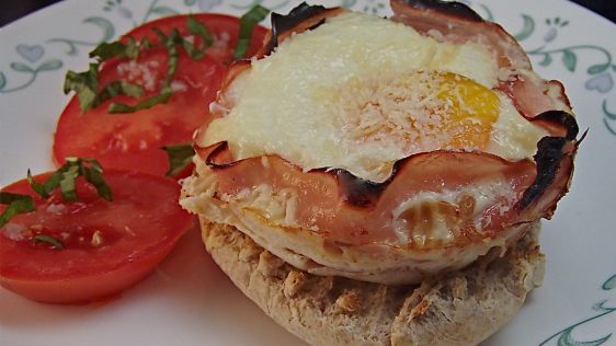 Eggs Benedict Cups recipe
