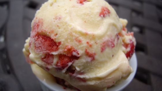 Strawberry Ice Cream Like Ben And Jerry's recipe