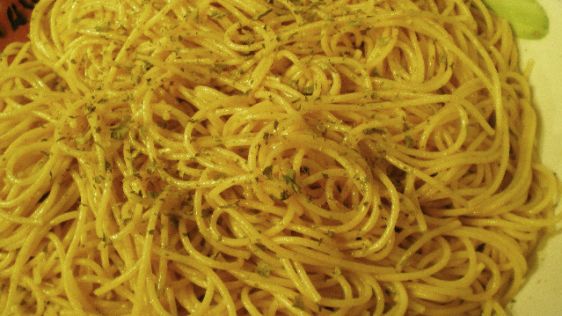Spaghetti In Olive Oil And Garlic recipe