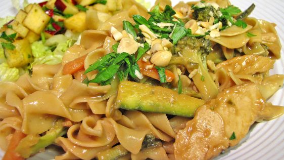 Thai Pasta With Chicken recipe