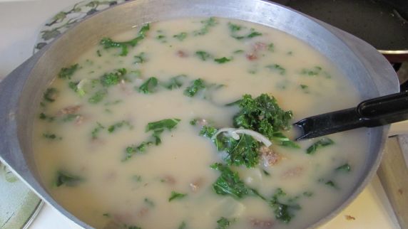 Tuscan Soup A La Olive Garden recipe