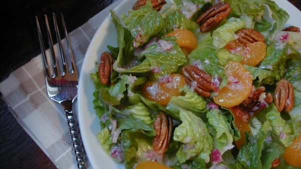 Romaine With Oranges And Pecans recipe