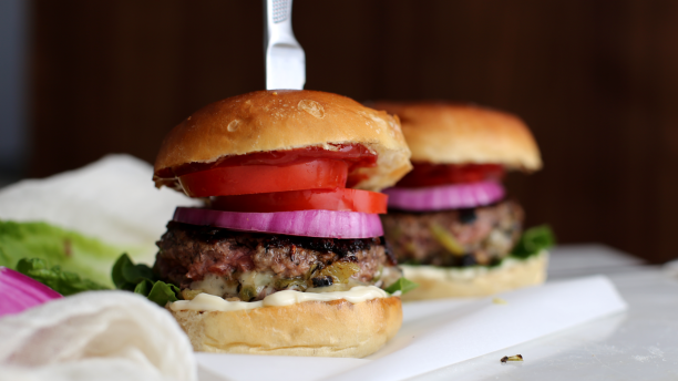 Chile Con Queso Cheeseburger recipe