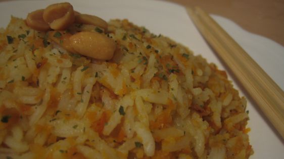 Carrot Rice With Peanuts recipe