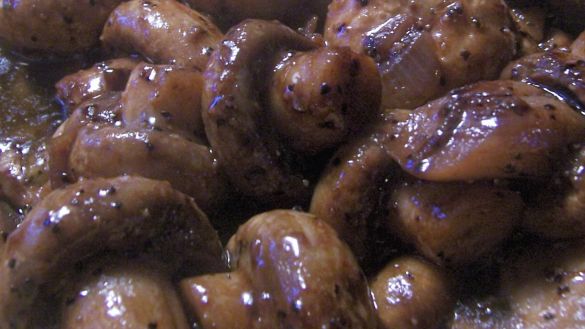 Steak And Ale Sauteed Mushrooms recipe