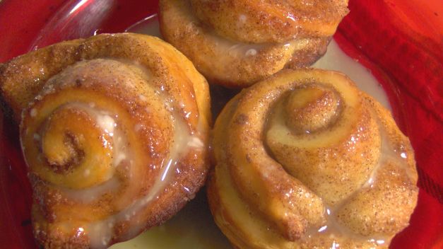 Quickie Cinnamon Rolls recipe