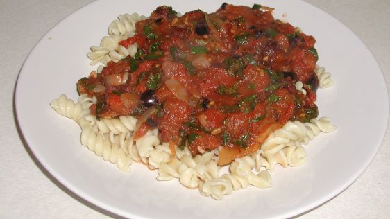 Spinach Olive And Chilli Tomato Sauce For Pasta recipe