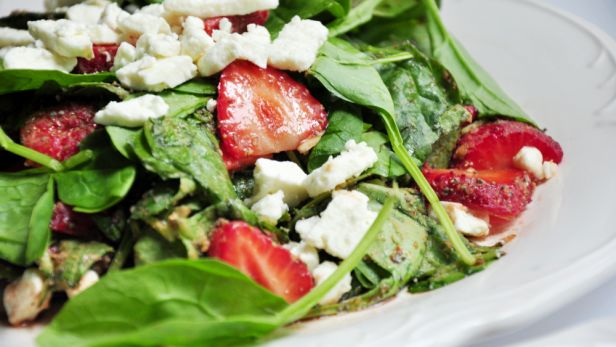 Delicious Easy Spinach And Strawberry Salad With Feta recipe