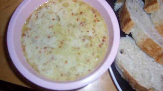 Giada's Tuscan White Bean And Garlic Soup recipe