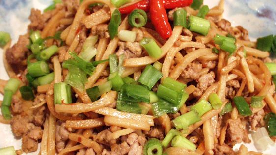 Xiao Sun Zi Chao Rou Mo Slender Bamboo Shoots With Ground Pork recipe