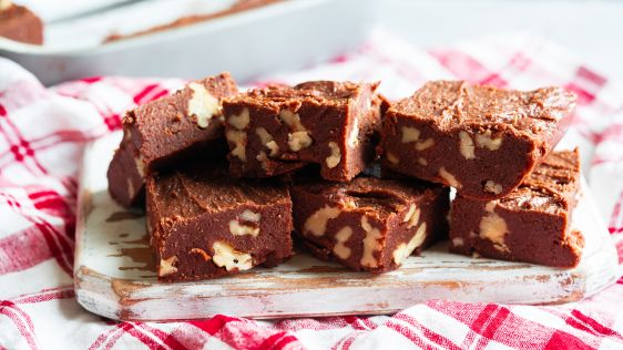 Easiest Chocolate Peanut Butter Fudge recipe