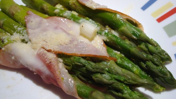 Baked Asparagus Parcels recipe