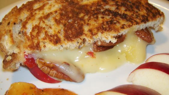 Brie And Apple Sandwich recipe