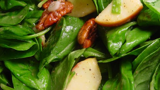 Spinach Apple And Pecan Salad recipe