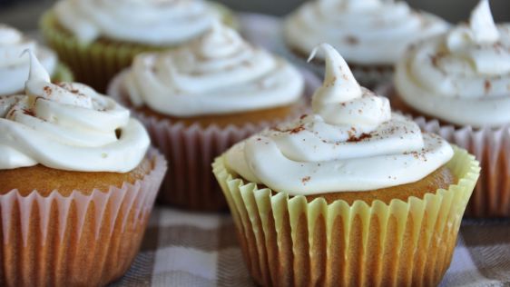 Vegan Golden Vanilla Cupcakes recipe