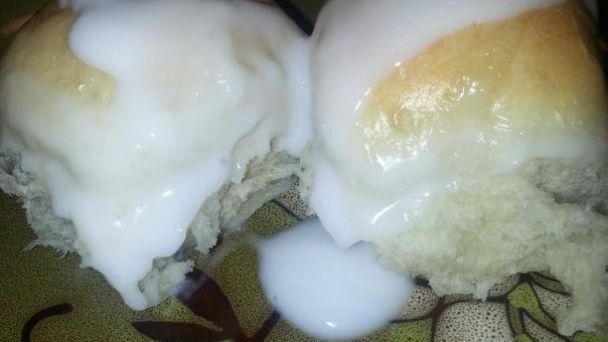 Easy Pani Popo Samoan Coconut Bread recipe