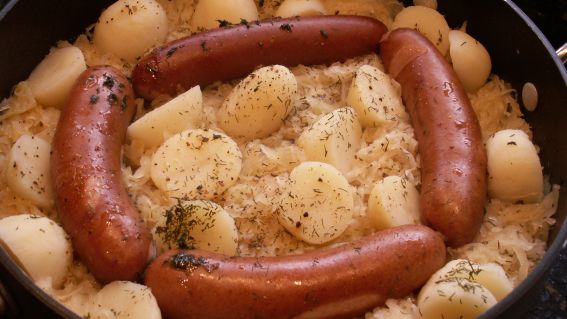 Dogs Kraut And Taters recipe