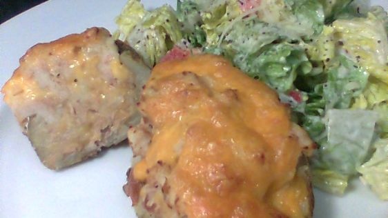 Baked Potatoes With Tuna And Cheese recipe