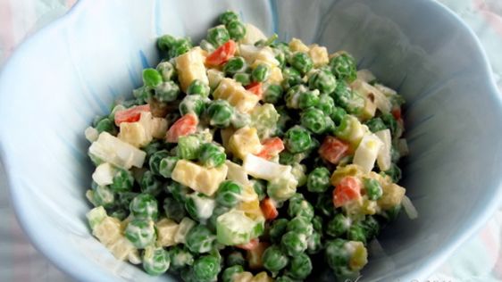 Easy Pea Cheese Salad recipe