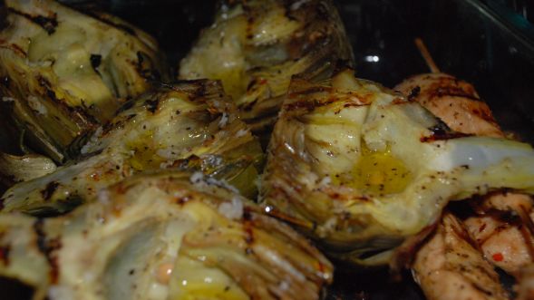 Houston's Grilled Artichokes With Remoulade recipe