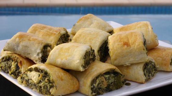 Feta And Spinach Rolls recipe