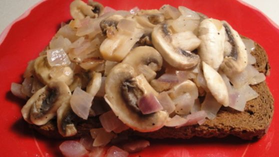Olsmorgas Open Face Mushroom And Onion Sandwich recipe