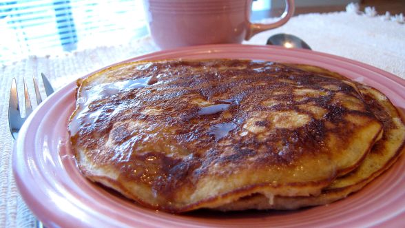 Rolled Oats And Pecan Pancakes recipe