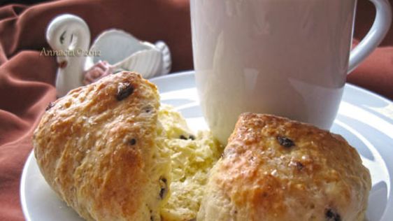 Rich Sour Cream Scones From 1928 recipe