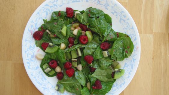 Splendid Raspberry Spinach Salad recipe
