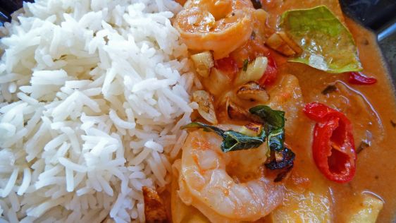 Thai Prawn And Pineapple Curry Kaeng Khua Saparot recipe